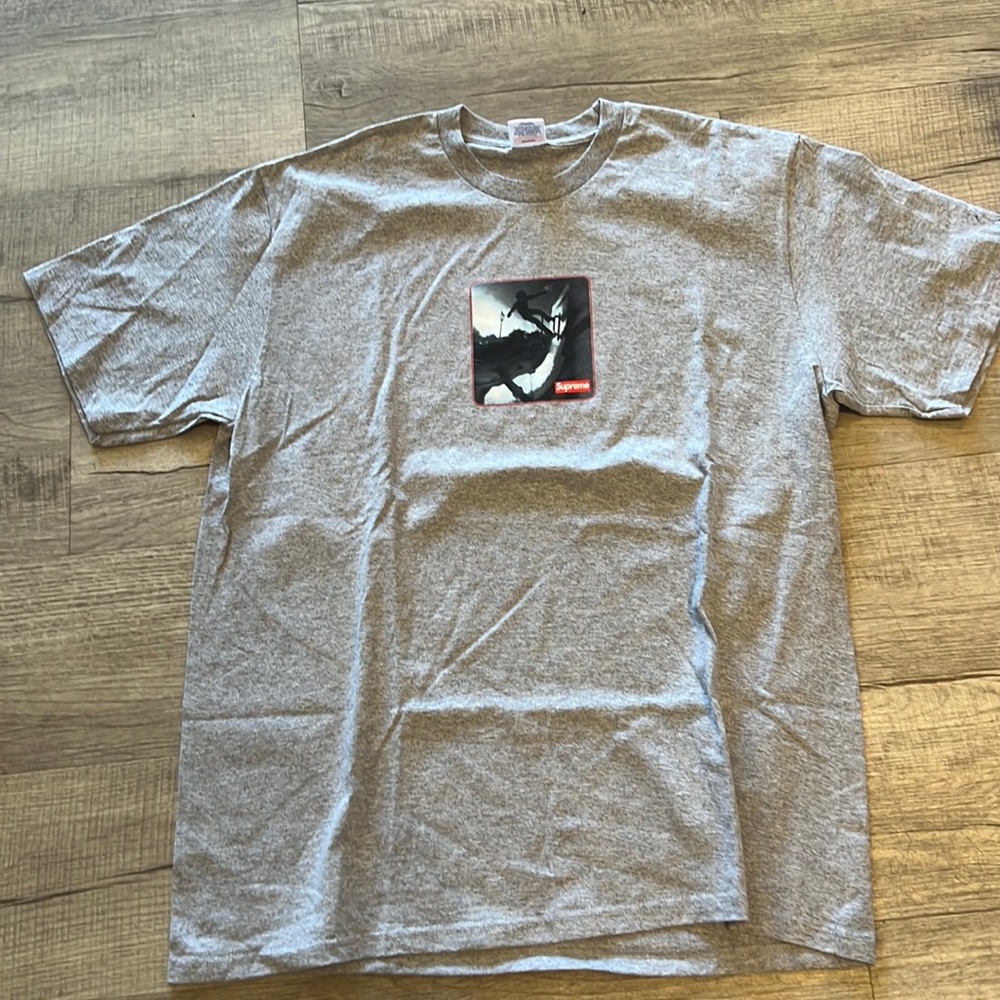 Supreme tee